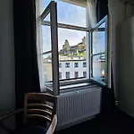 1711